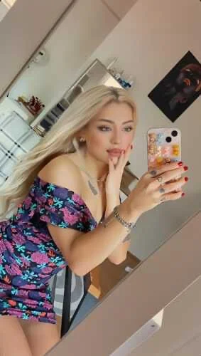 Kendi Yeri Olan Buca Travesti Rana