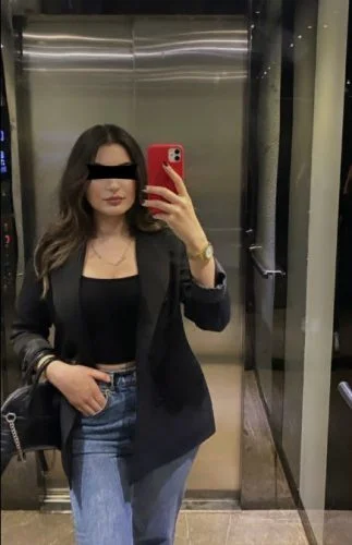 Sadece Evli Çiftlerle Olan Foça Travesti Buket