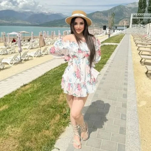 Sutyensiz Pozisyoncu Bornova Travesti Beril