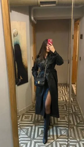Yakışıklı Erkeklerin Tercihi Foça Travesti Buse